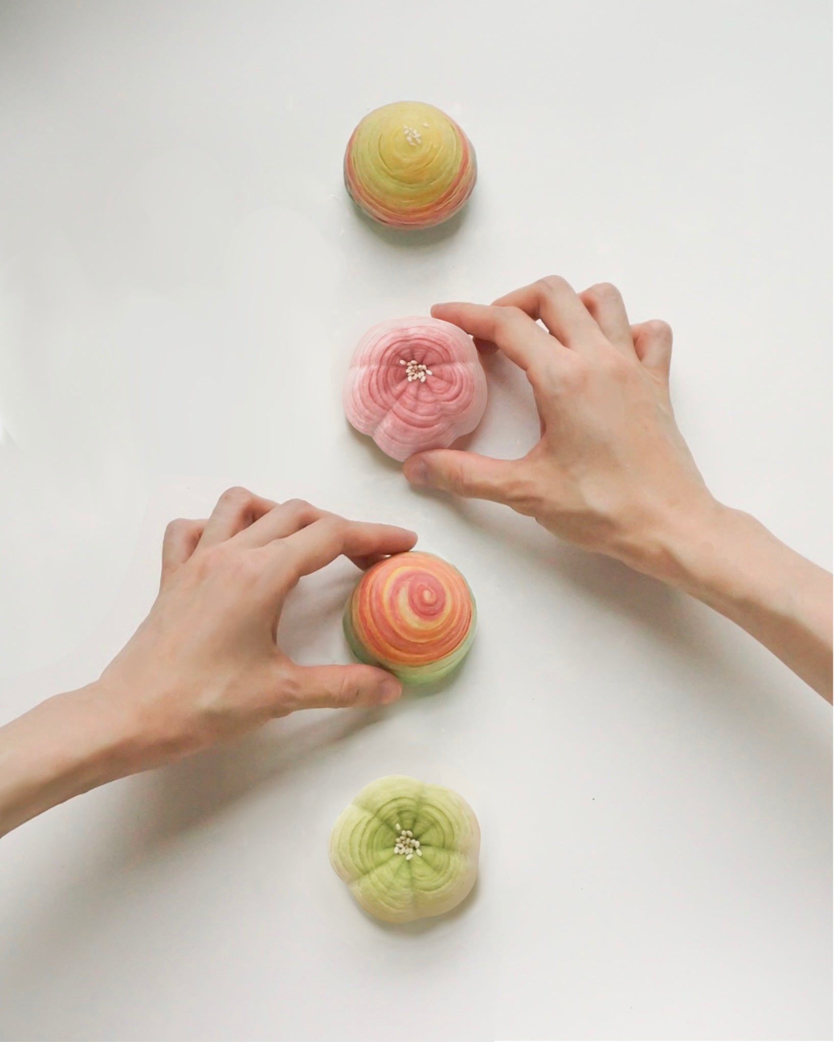 MOONLIT | Signature Flaky Mooncakes